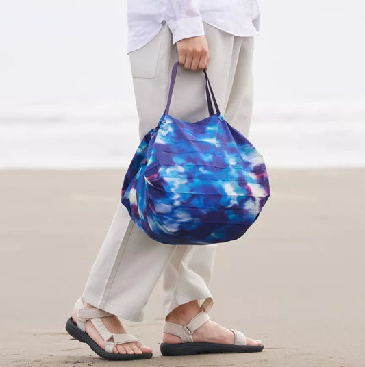 Shupatto Compact Foldable Shopping Bag, Sea Shells, Size M / 15L - Travellite Hub